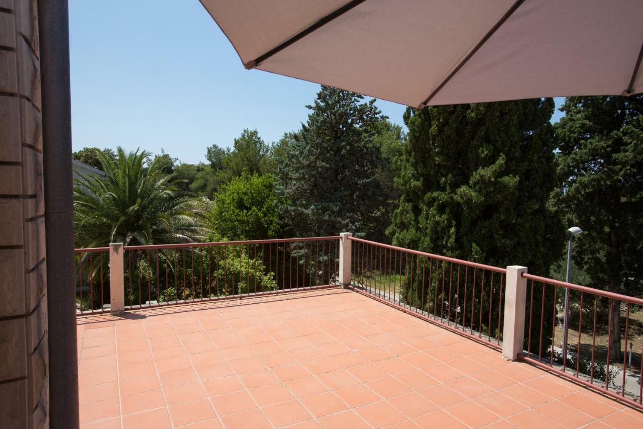 Apartment Supetar Blue Sky Экстерьер фото